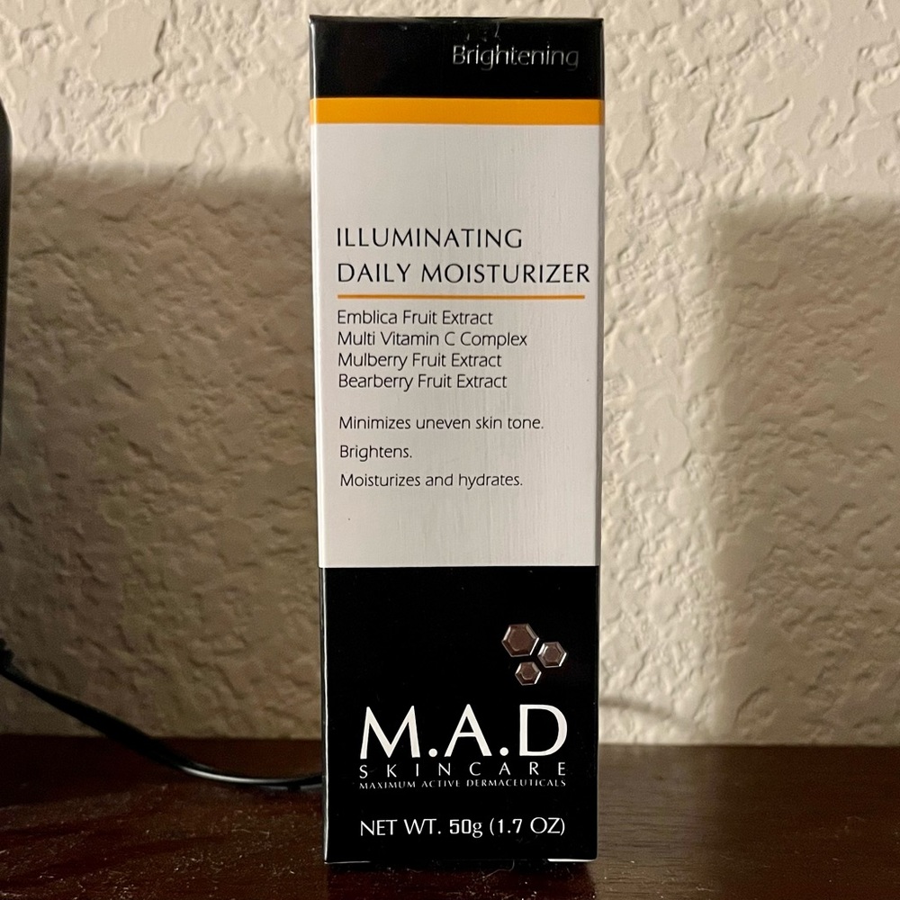M. A. D Skincare Illuminating Daily Moisturizer
